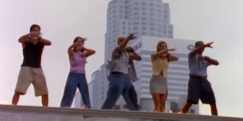 “We Are The Power Rangers”: How The Power Rangers First Revealed Their ...