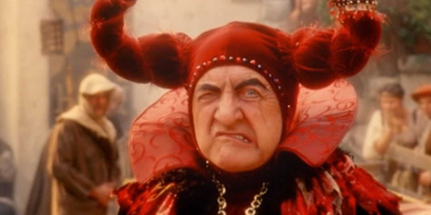 10 Original Scrubs Episodes That Have Aged Poorly 7 Ken Jenkins as Dr Cox in Scrubs dressed as a fairy tale villain