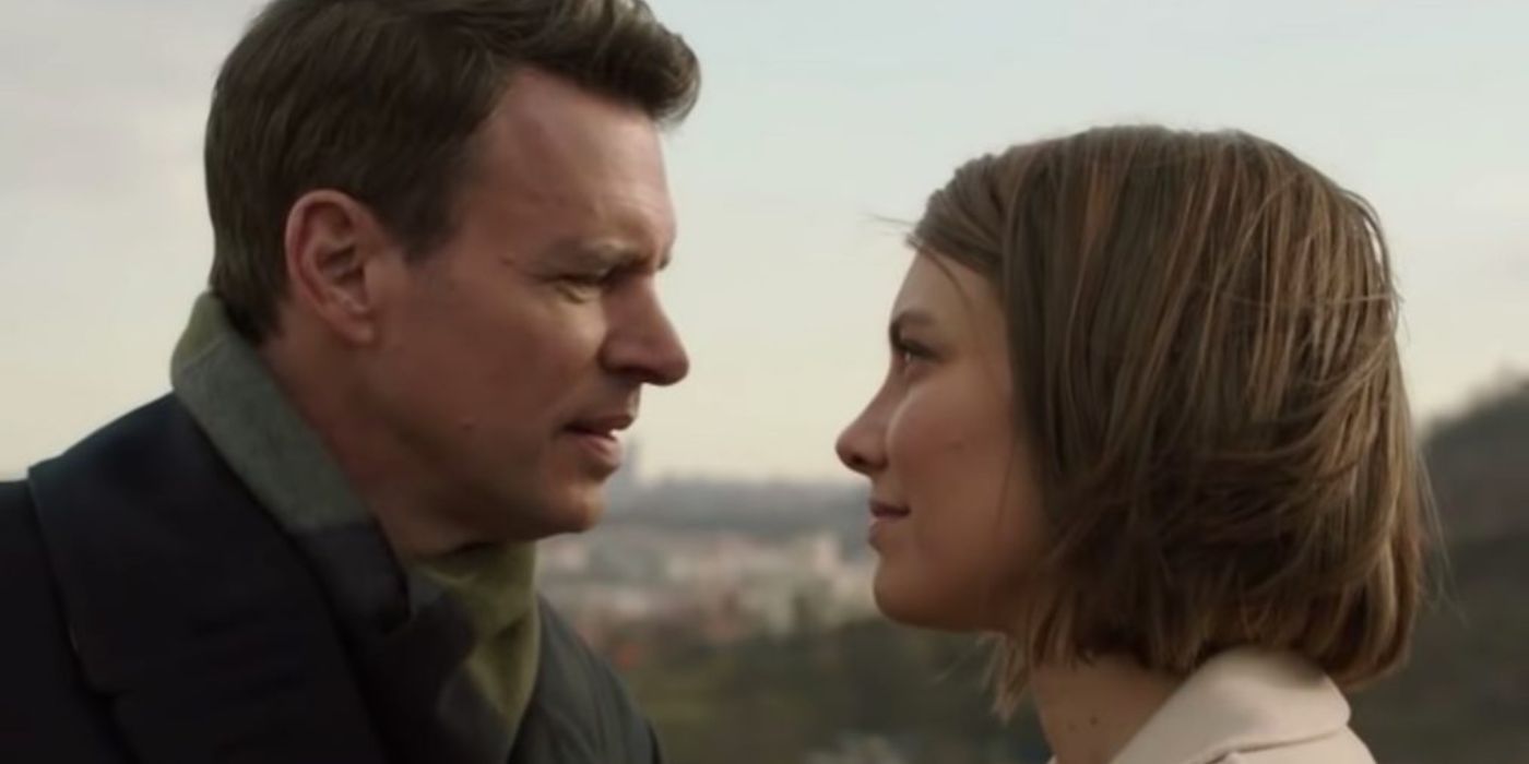 Frankie (Lauren Cohan) and Will (Scott Foley) about to kiss in the Whiskey Cavalier finale.