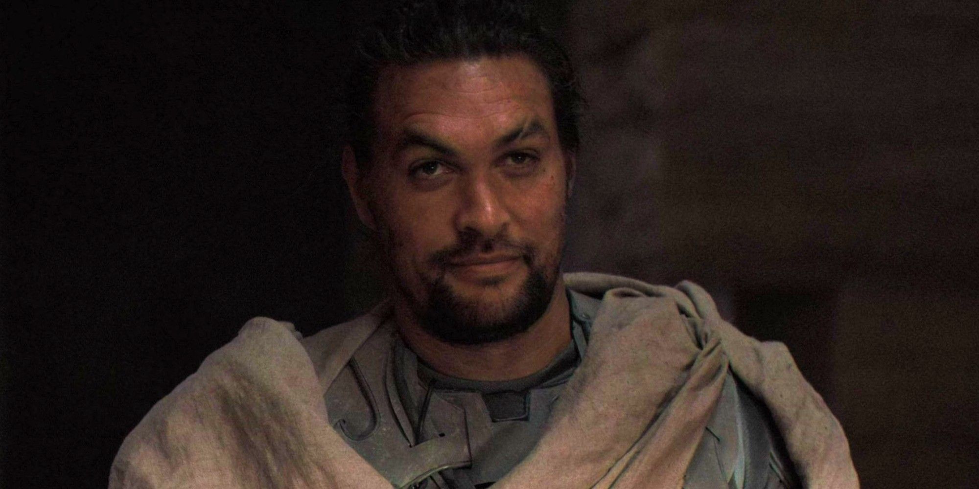 Jason Momoa as Duncan Idaho in Dune smirking