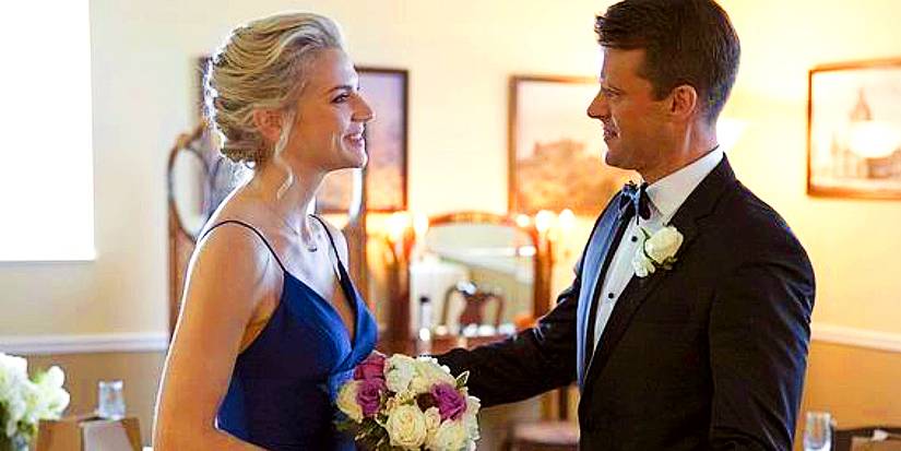 It Was A Blast": Chicago Fire's Kara Killmer Isn't Sad About Her Season 12  Exit