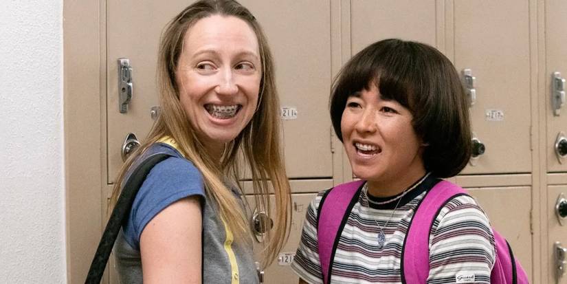 Maya and Anna by the lockers in Pen15