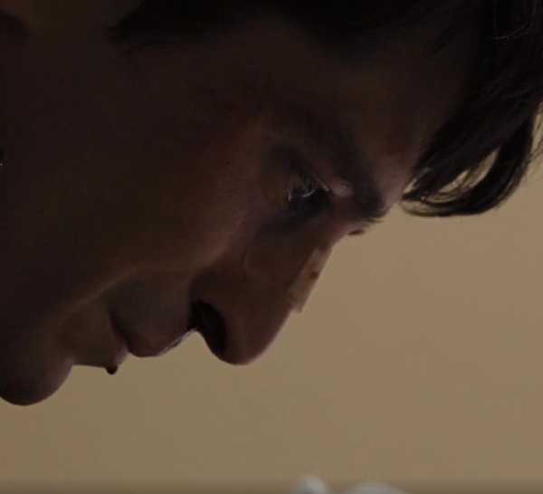 Bob Taylor looking down Prisoners (2013)