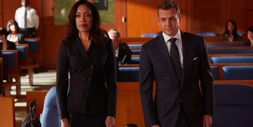 Harvey and Jessica standing together in court in Suits Season 4