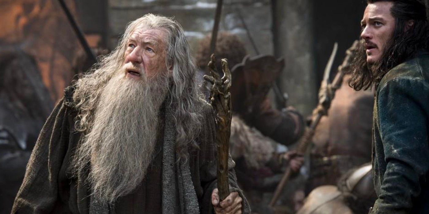 Gandalf and Bard the Boatman looking worn out in The Hobbit: The Battle of the Five Armies.