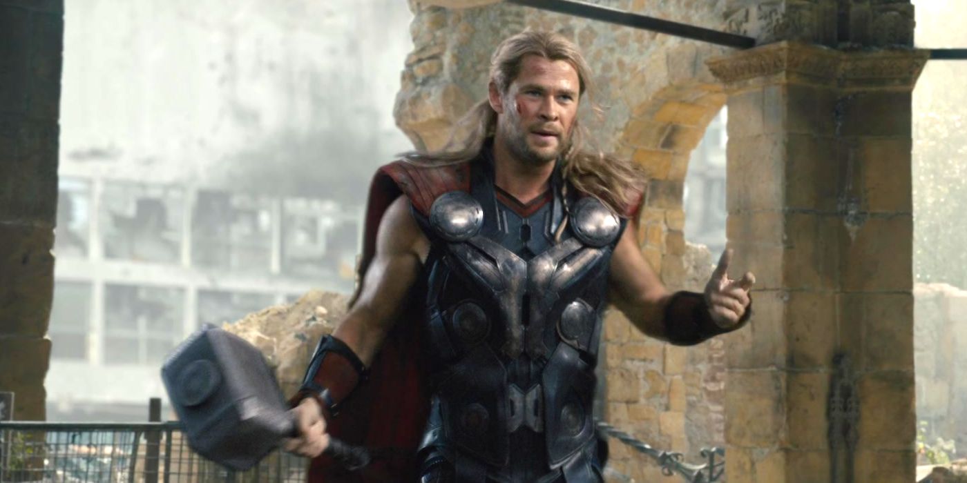 Chris Hemsworth as Thor in Avengers: Age of Ultron (2015) holding Mjolnir