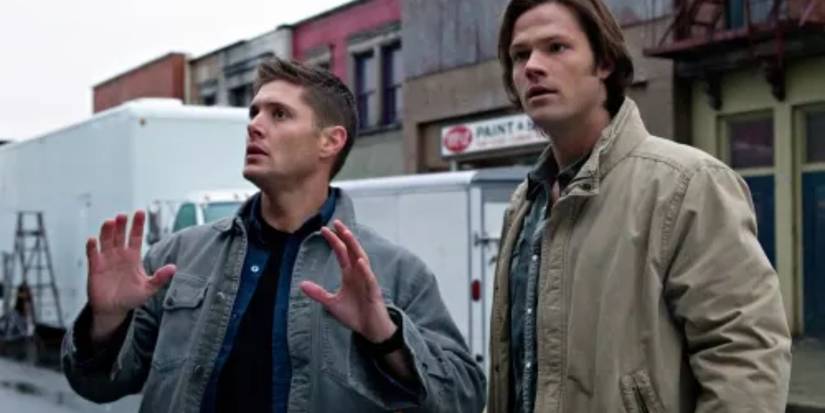 Sam e Dean Winchester confusos no episódio