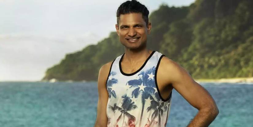 Фото Бхану Гопала на пляже в 46-м сезоне *Survivor*