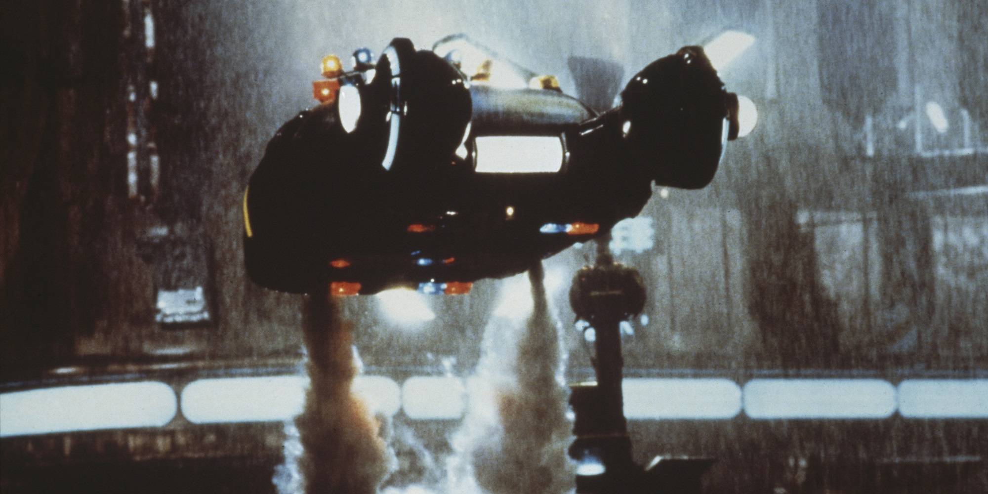 A flying car lands in Blade Runner