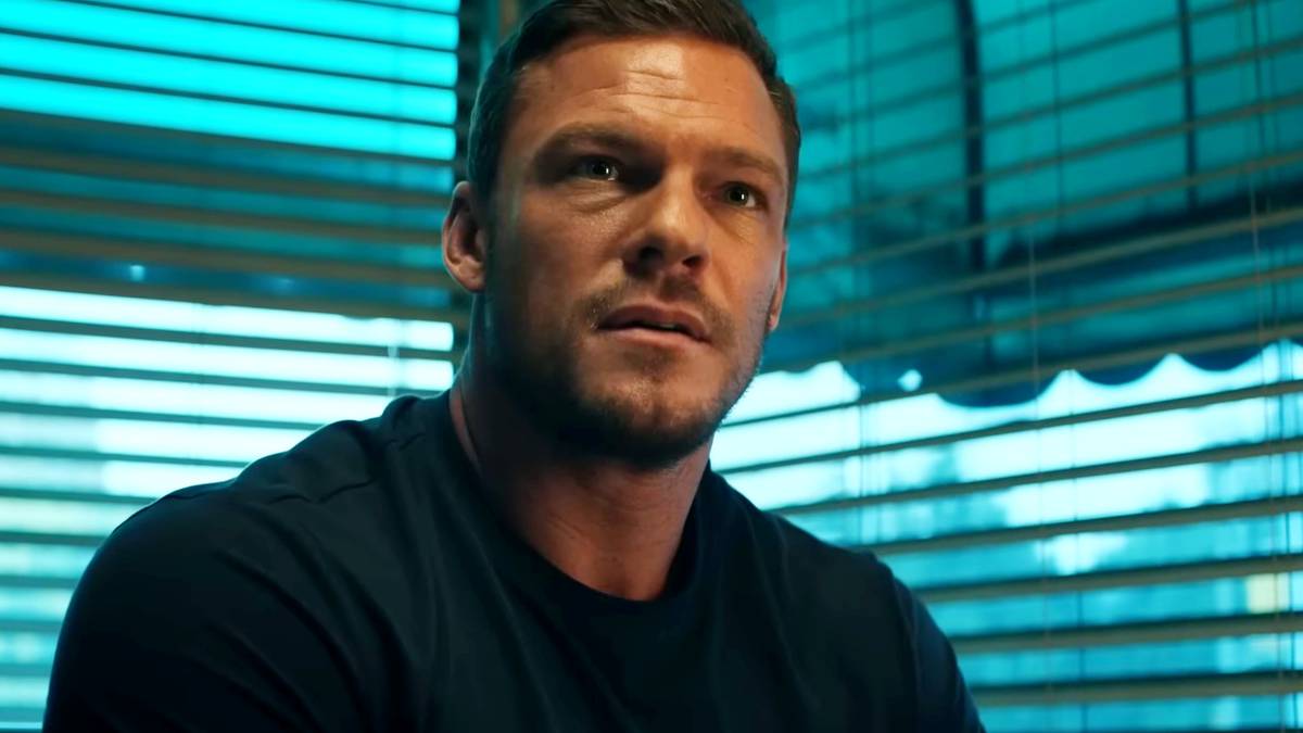 Popular DCU Batman Casting Choice Alan Ritchson Reveals Why He Wants To ...