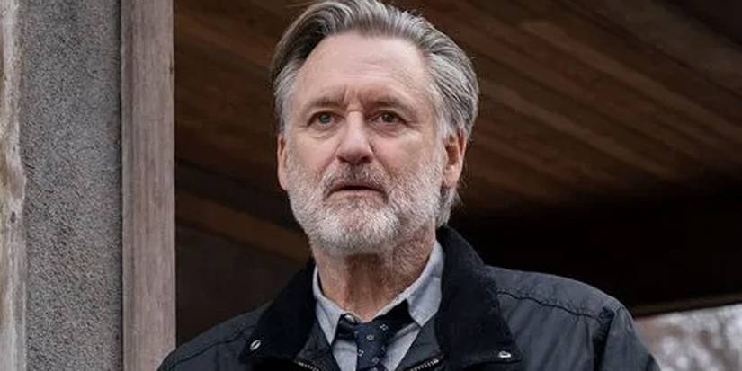 Another looking on in The Sinner