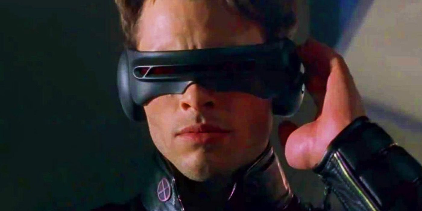 Cyclops wearing his visor in 2000's X-Men