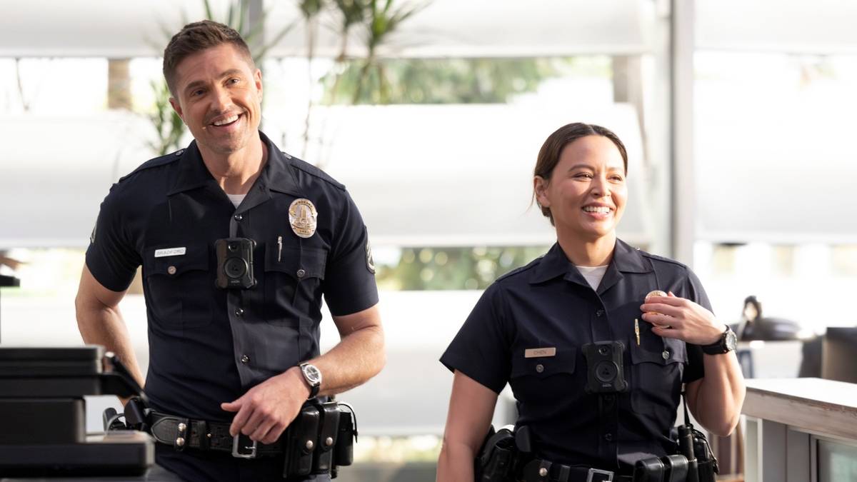 The Rookie Showrunner Explains The Return Of Tim's Ex-Girlfriend & Her ...
