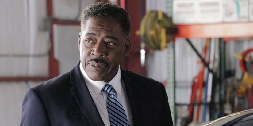 Ernie Hudson As L.C. Duncan at the dealership in The Family Business