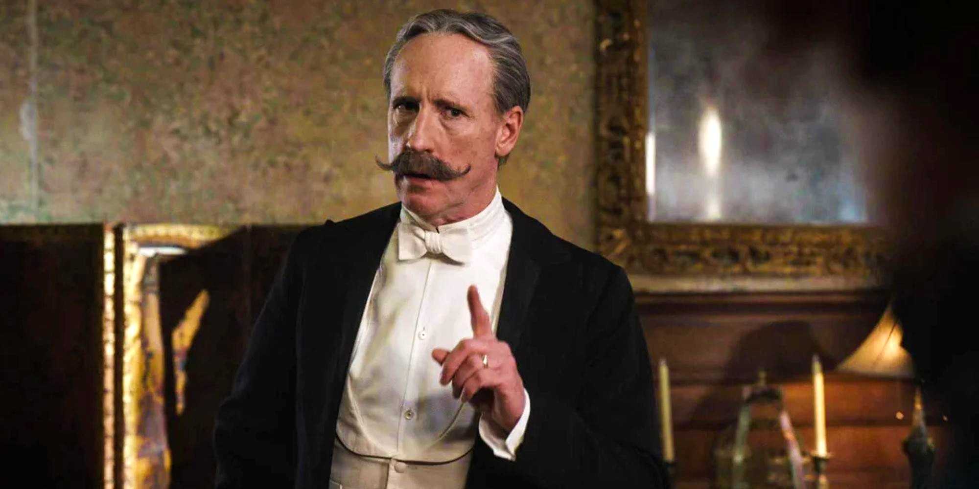 ghosts-matt-walsh-as-elias-1 CBS' Ghosts: Every Ghost Time Period & Backstory Explained