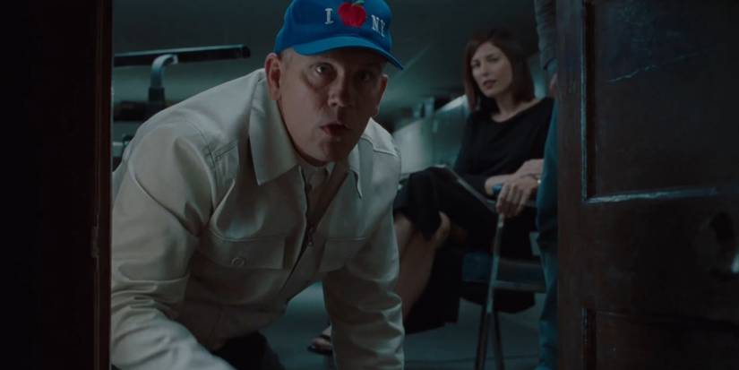 John Malkovich looking into the passage in Being John Malkovich