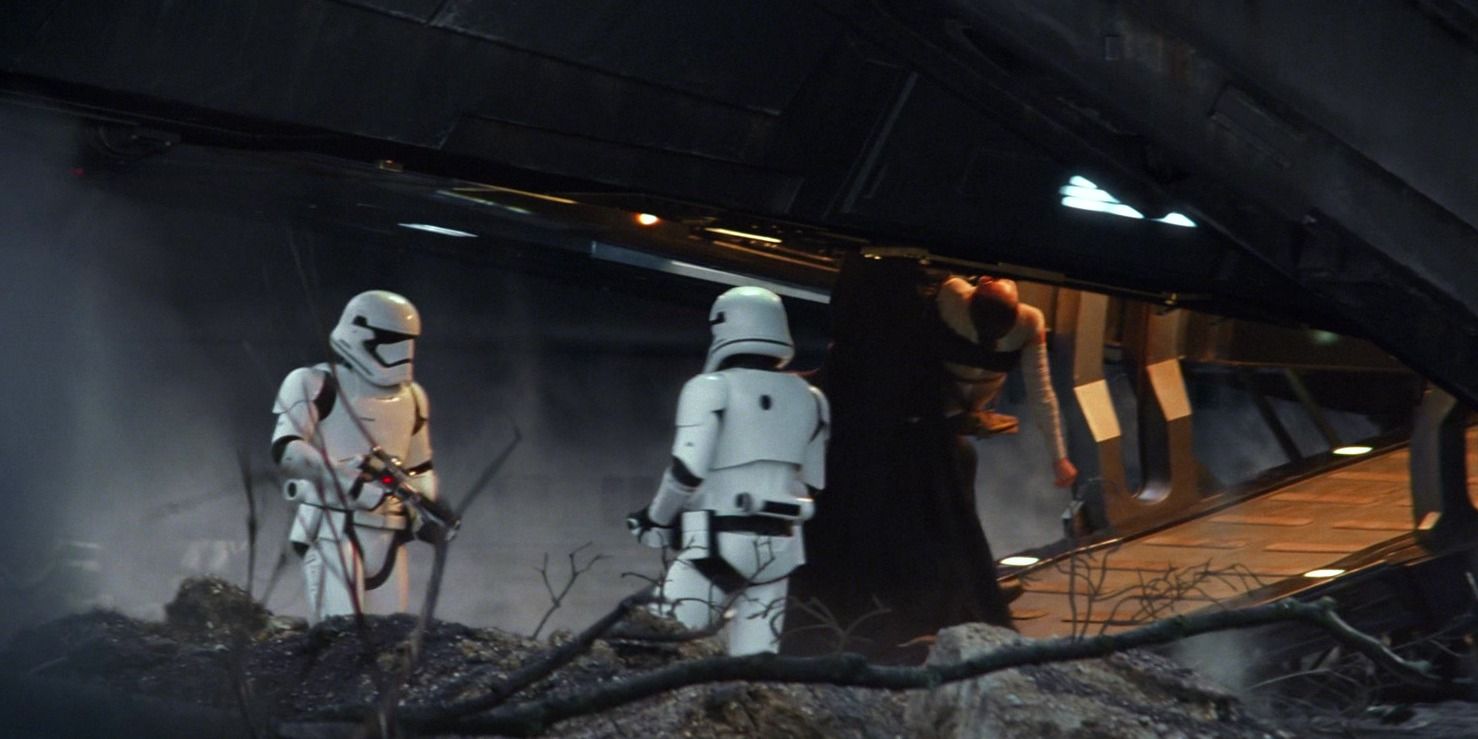 Kylo Ren carregando Rey