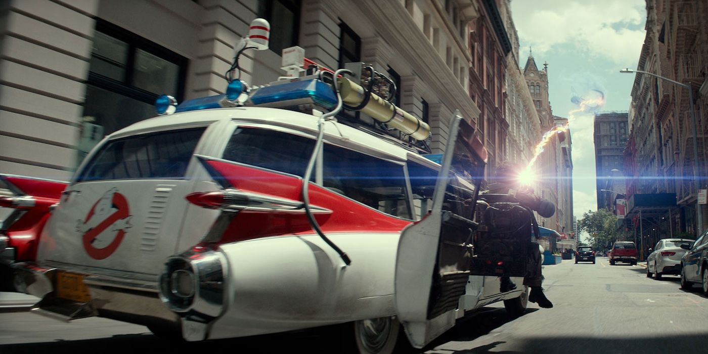 10 Best Gadgets From The Ghostbusters Franchise