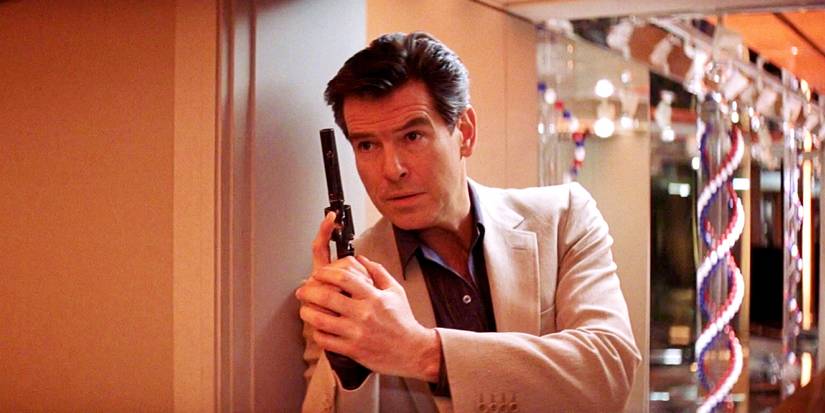 Pierce Brosnan as James Bond in Die Another Day holding a gun
