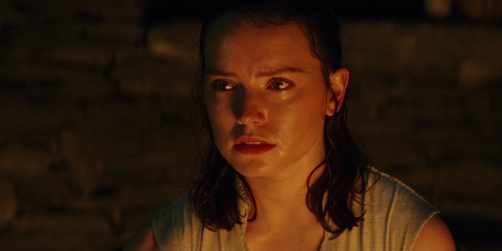 Star Wars: Daisy Ridley's 10 Best Moments As Rey (So Far)