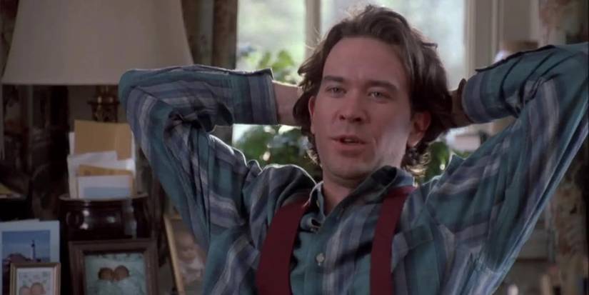 Timothy Hutton as Thad Beaumont sitting down in Dark Half