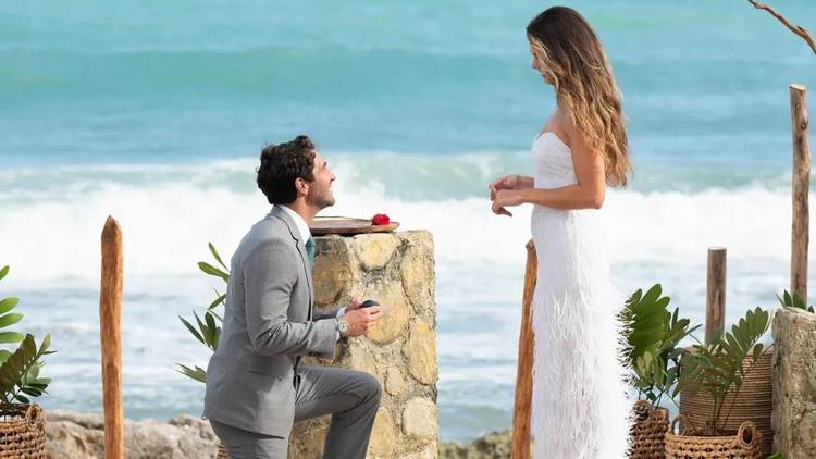 The Bachelor: Signs Joey Graziadei & Kelsey Anderson May Cancel Their  Wedding
