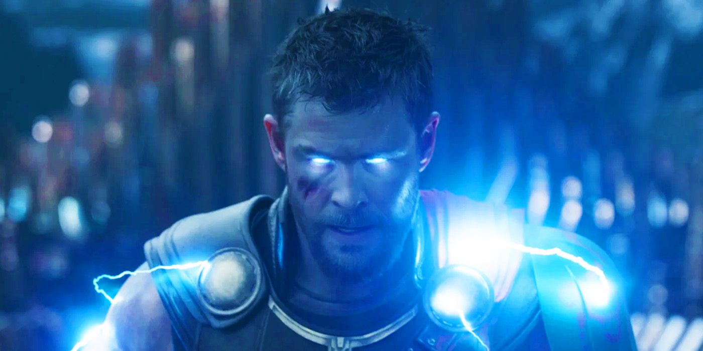 Chris Hemsworth's Thor powered up with lightning in Thor Ragnarok