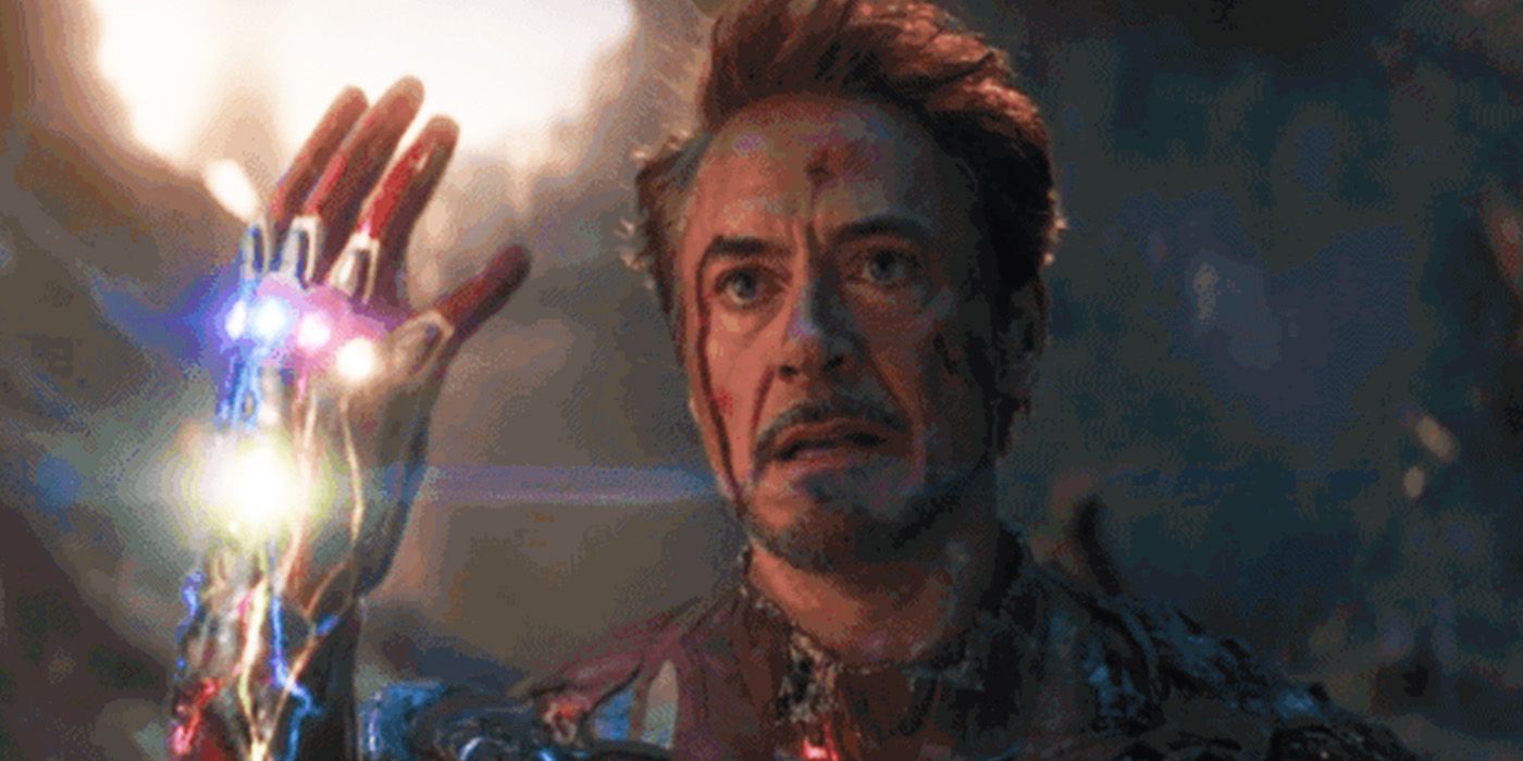 Tony Stark's Iron Man snapping his fingers in Avengers Endgame