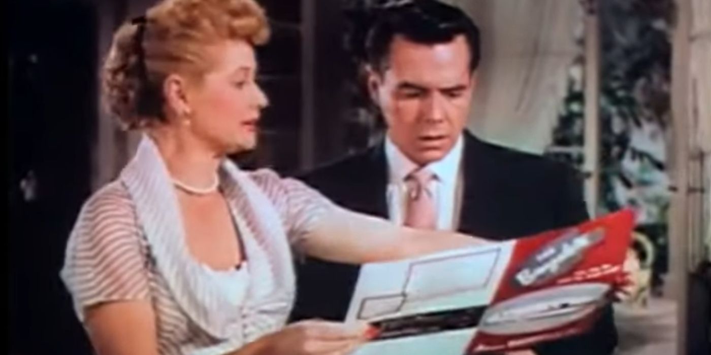 Nicky and Tacy looking at a map in The Long, Long Trailer (1953)