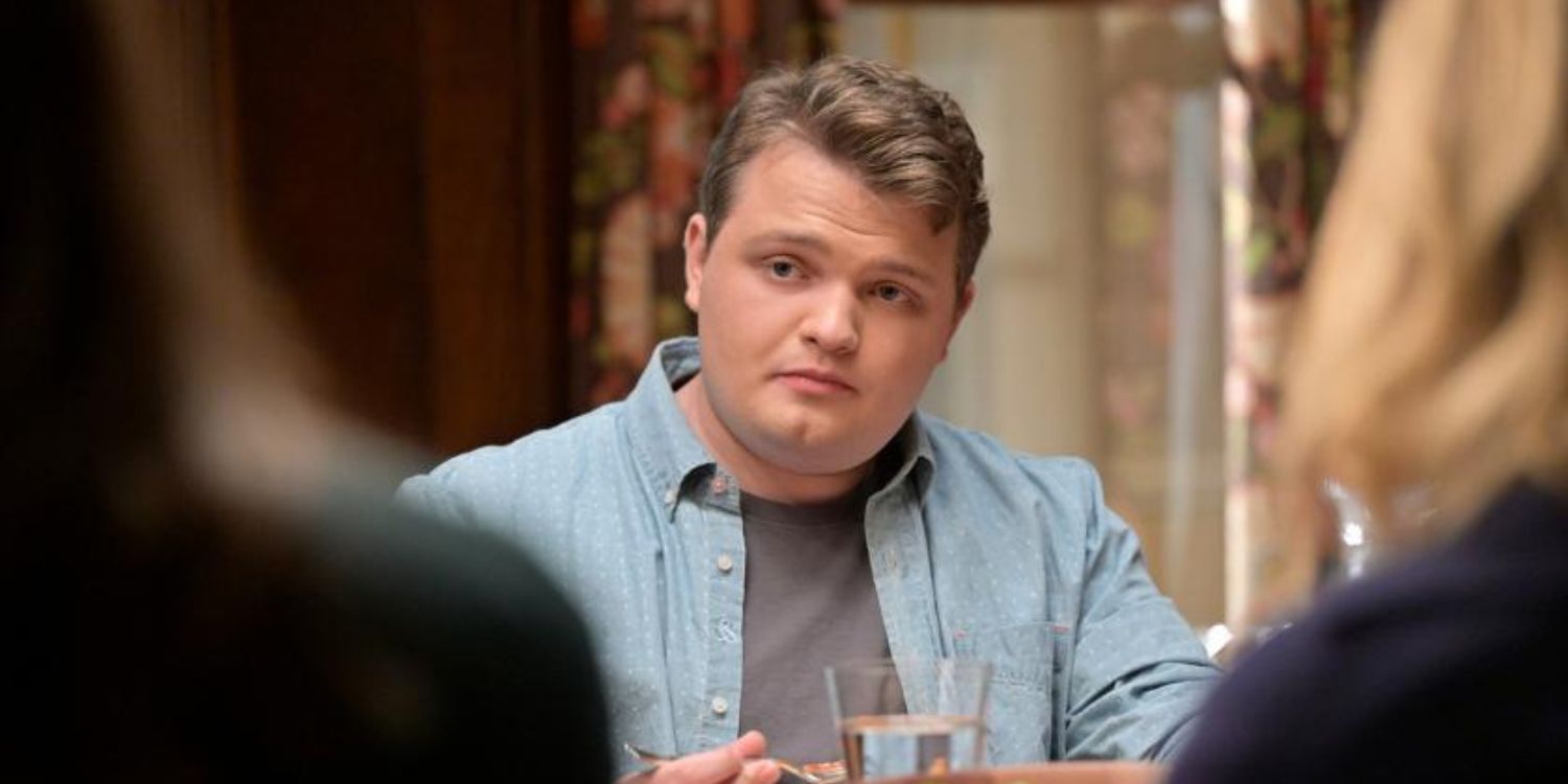 Blue Bloods teenage Sean sits at †he Reagan family dinner table