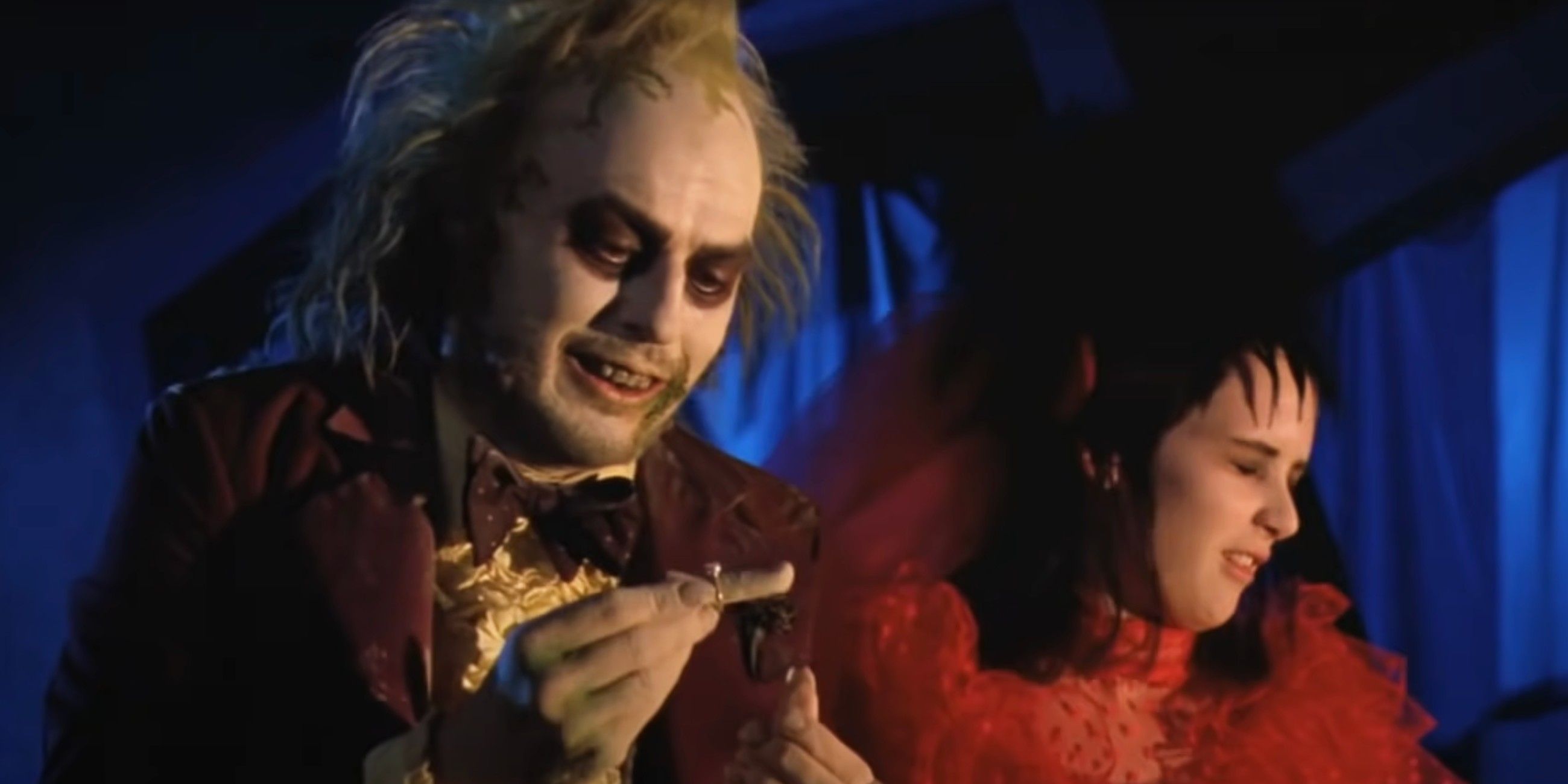 10 Best Costumes From Tim Burtons Beetlejuice Movies, Ranked