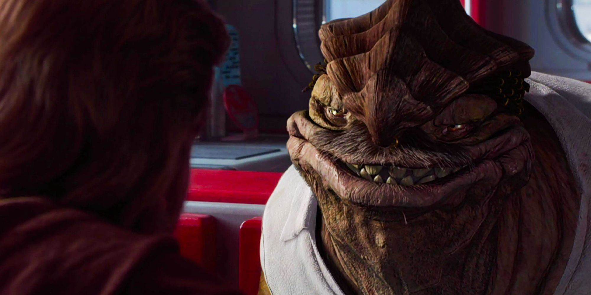 Dexter Jettster smiles as he talks to Obi-Wan on Corsucant