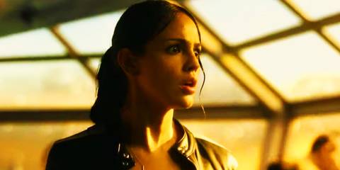 Eiza Gonzalez as Maia Simmons looking worried in Godzilla vs. Kong
