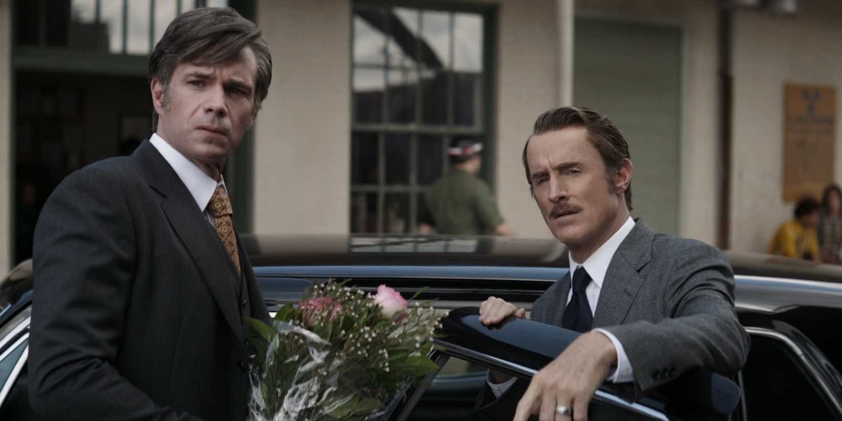 Jarvis e Howard Stark em Vingadores: Ultimato