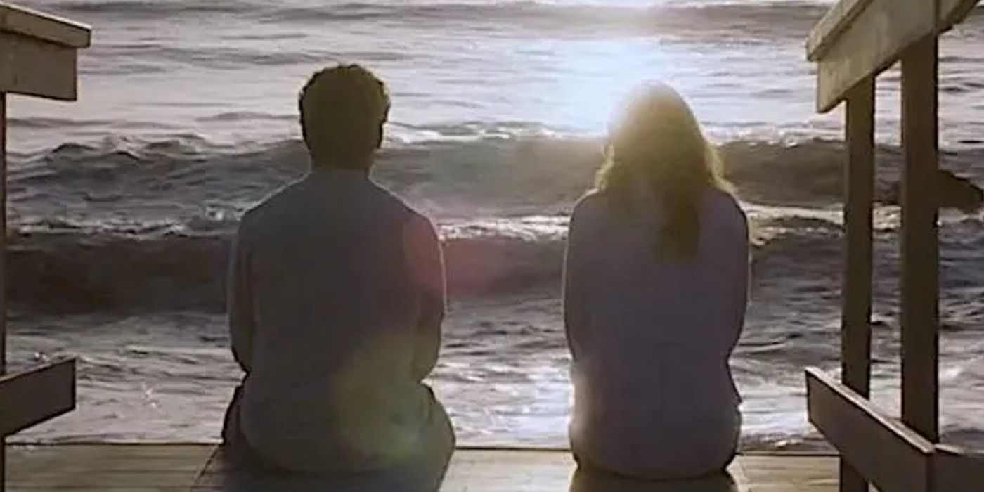 Meredith and DeLuca on the beach in Greys Anatomy season 17