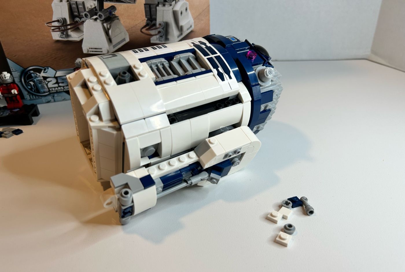 Новый набор LEGO R2-D2 подарит вам дежавю (но это хорошо)