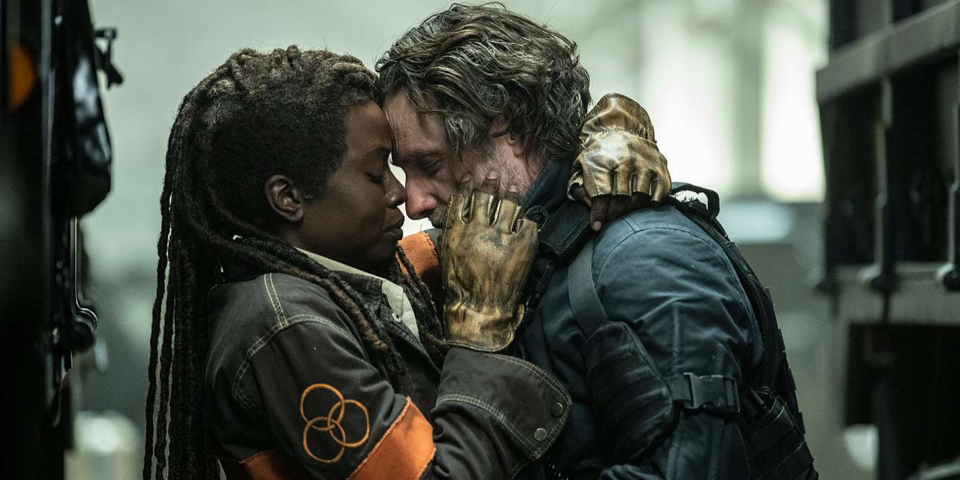 Rick (Andrew Lincoln) and Michonne (Danai Gurira) embracing in The Walking Dead: The Ones Who Live