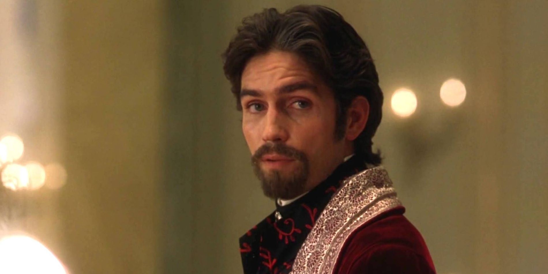 Jim Caviezel in The Count of Monte Cristo (2002) looks to the side