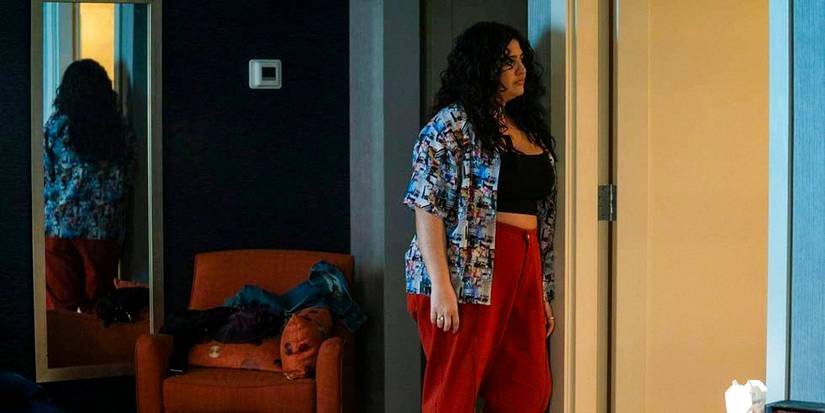 The Girls on the Bus Star On Lola's Tragic Backstory & Exploring ...