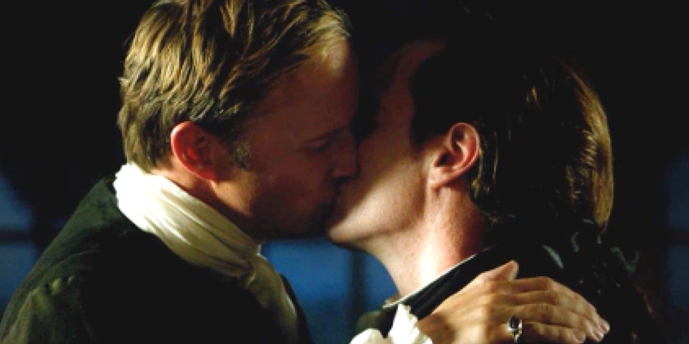 Thomas Hamilton kissing in Black Sails