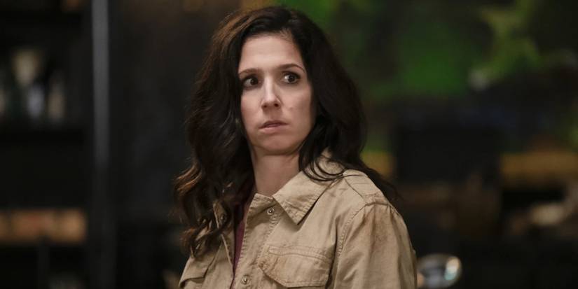 Shoshannah Stern as Eileen Leahy looking shocked in Supernatural.