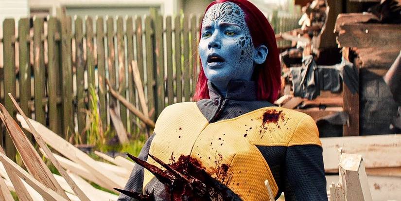 X-Men Dark Phoenix, Mystique é empalado em uma cerca quebrada