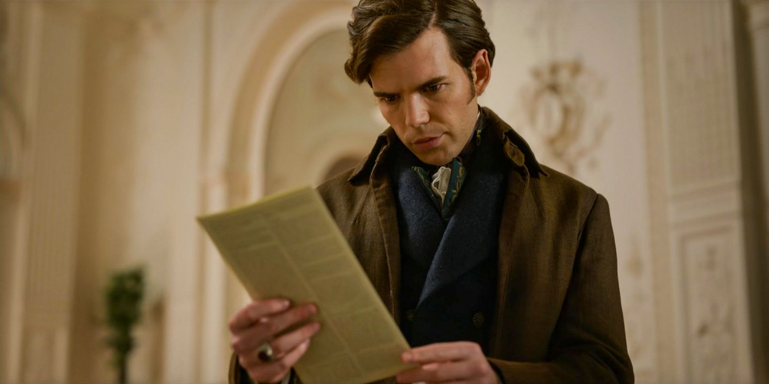  Colin Bridgerton (Luke Newton) reading the Lady Whistledown's Society Papers in Bridgerton season 3 Part 1