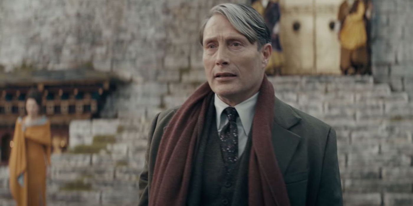 Mads Mikkelsen looking concerned as Gellert Grindelwald​​​ in Fantastic Beasts 2