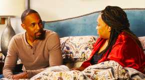 Jason George as Ben Warren and Chandra Wilson as Miranda Bailey in Station 19 season 7, episode 7