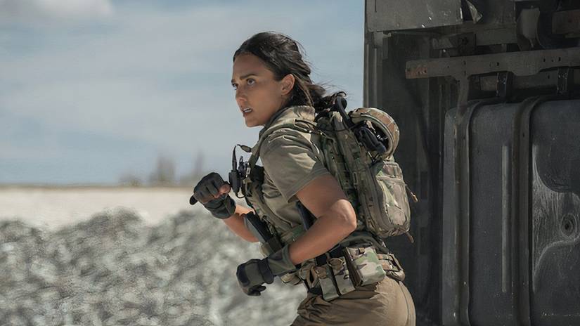 Jessica Alba em cena de ação
