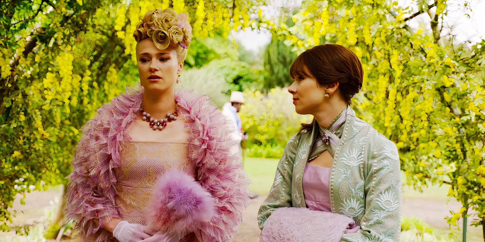 Jessica Madsen as Cressida Cowper and Claudia Jessie as Eloise Bridgerton in Bridgerton season 3 episode 1