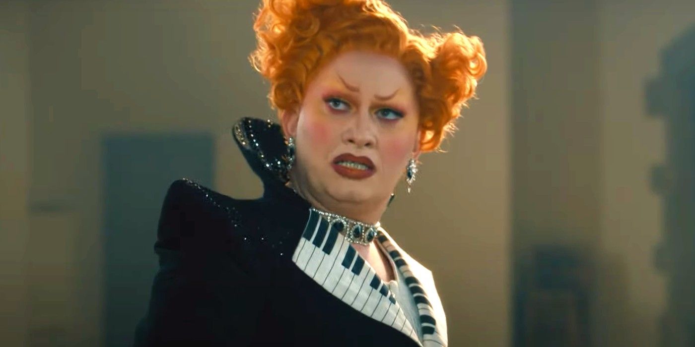 Jinkxx Monsoon as Maestro talking to a musician in Doctor Who