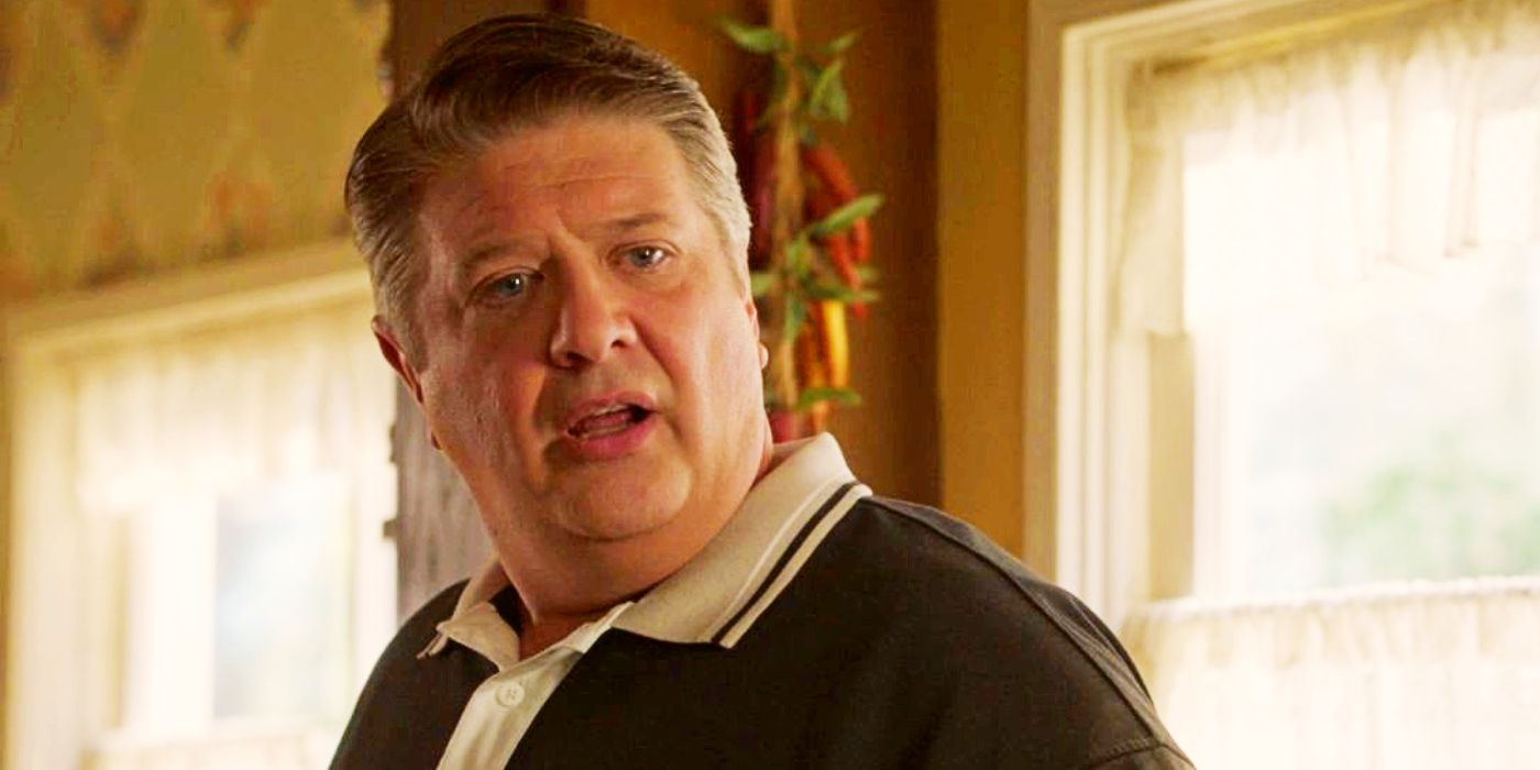 Lance Barber as George with his mouth agape in Young Sheldon