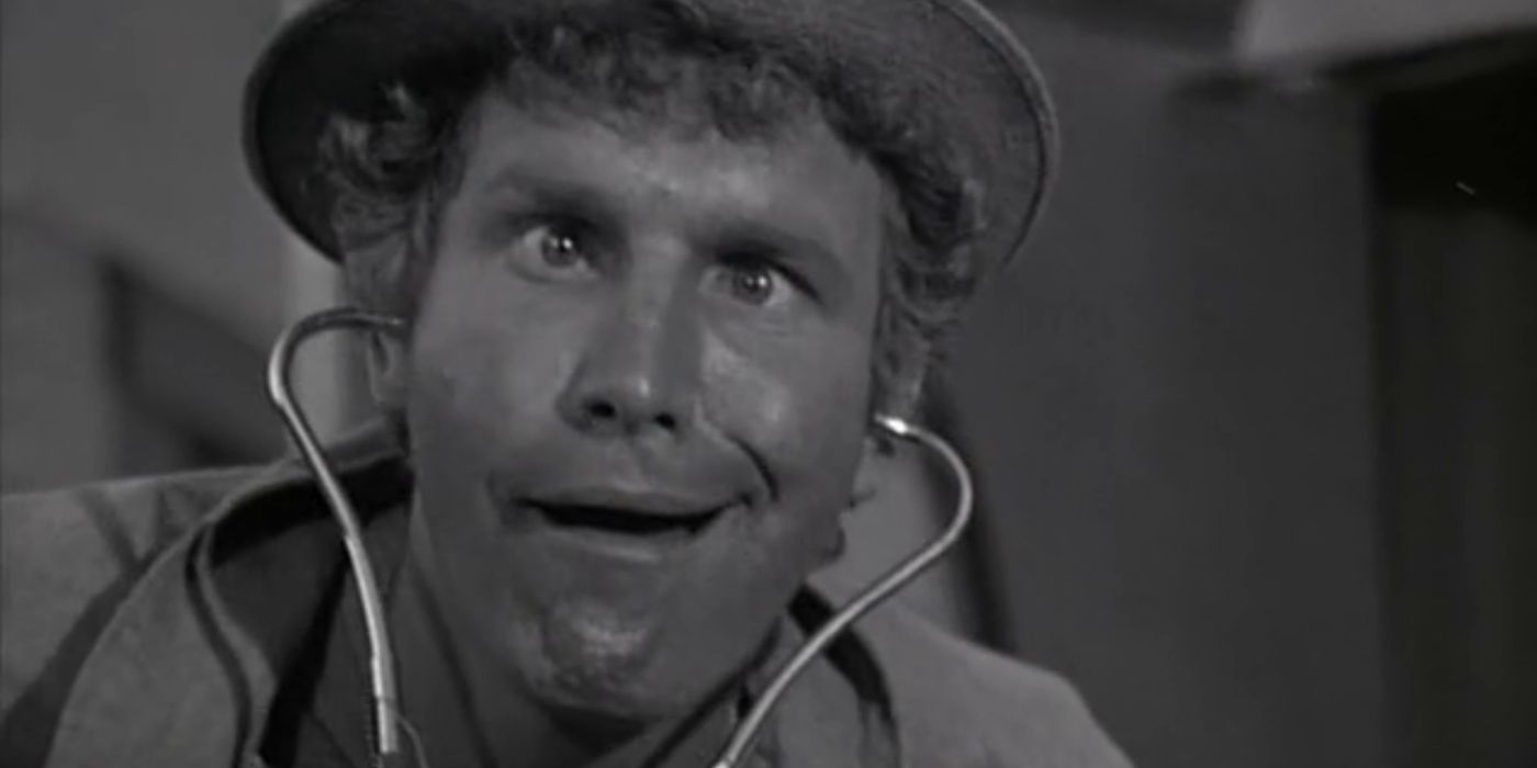 10 Most Rewatchable Episodes Of MASH That Never Get Old